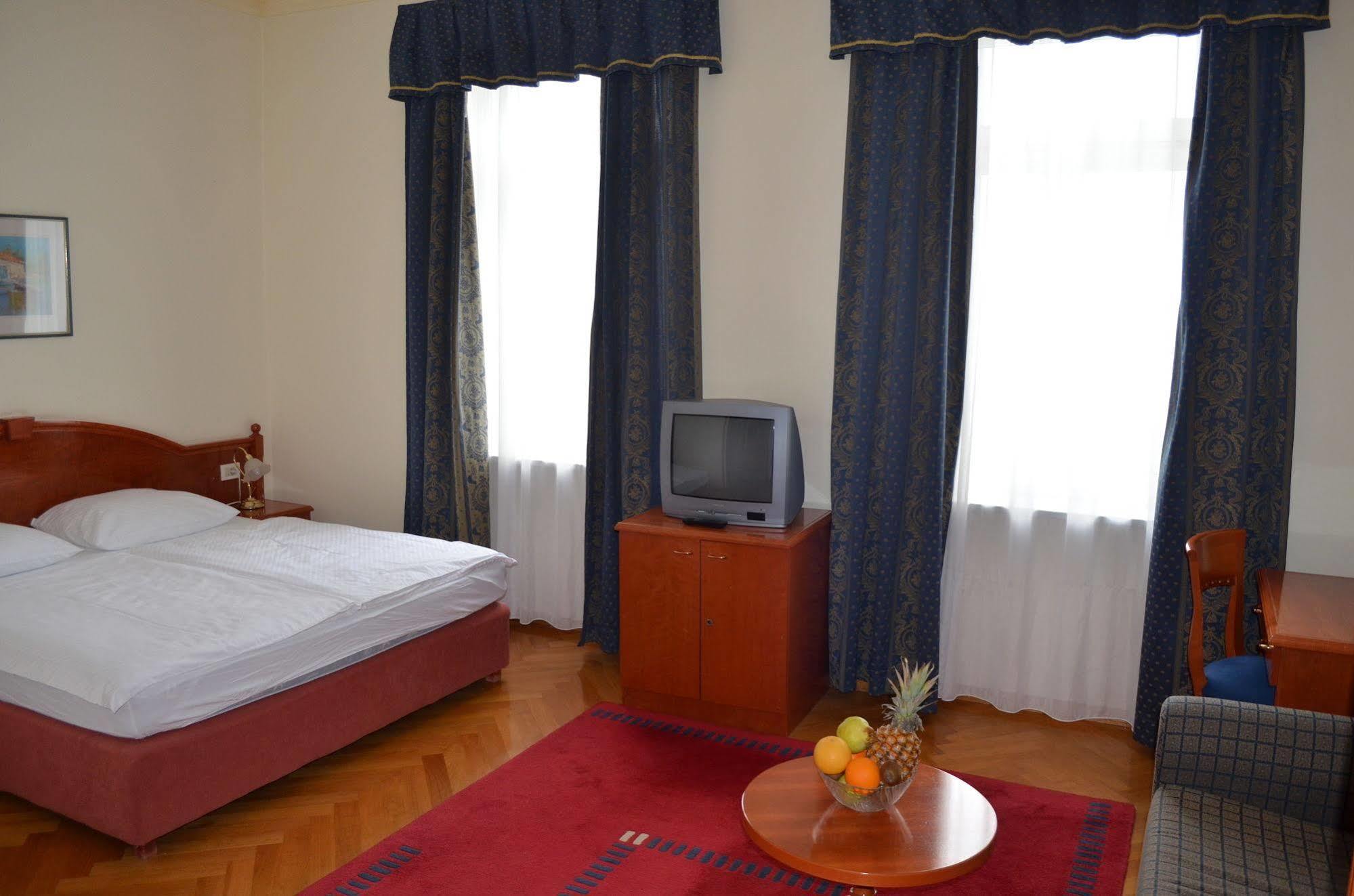 Hotel Galeb Opatija Exteriér fotografie