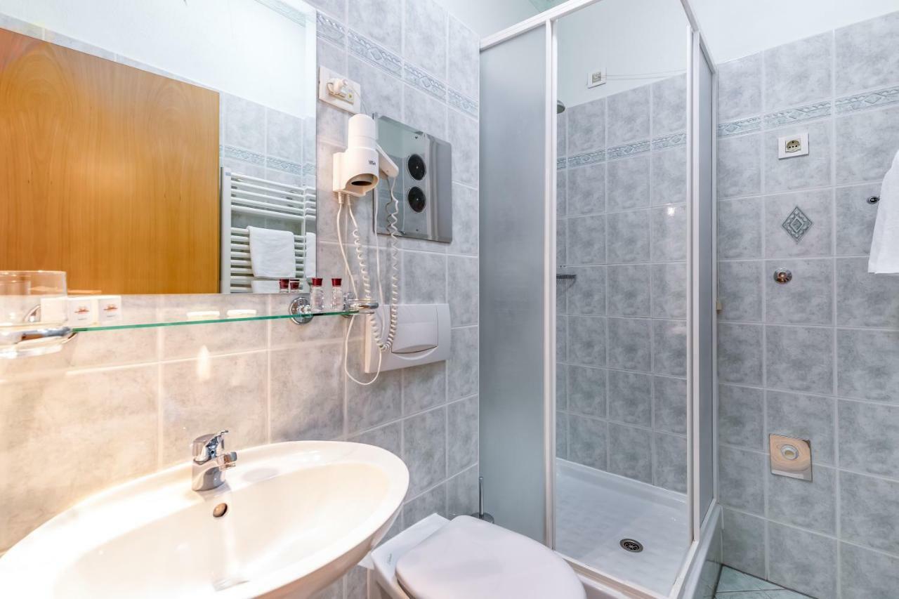 Hotel Galeb Opatija Exteriér fotografie